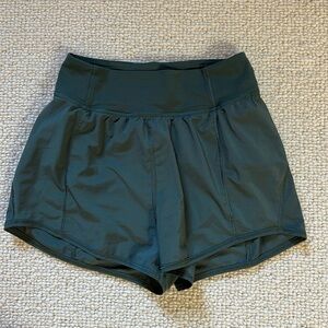 lululemon green running shorts size 4